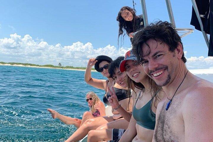 Isla Mujeres Full-Day Catamaran Tour – Buffet, Open Bar & Pickup