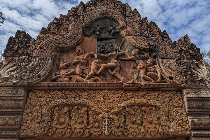 Banteay Srei, Kbal Spean & Beng Mealea Tour with Airport Transfer