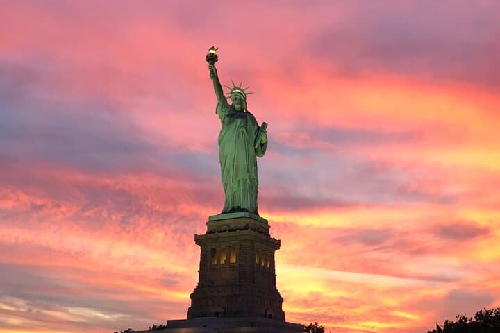 New York City 4th of July Fireworks Luxury Boat Tour