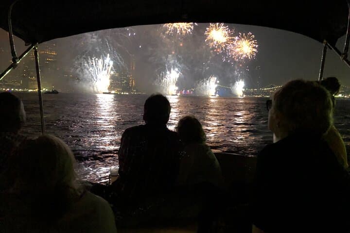 New York City 4th of July Fireworks Luxury Boat Tour