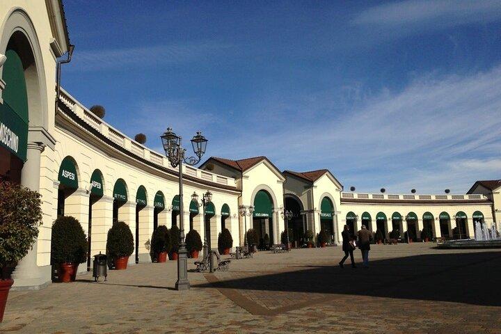 Luxury day trip Portofino and Serravalle outlet from Milan