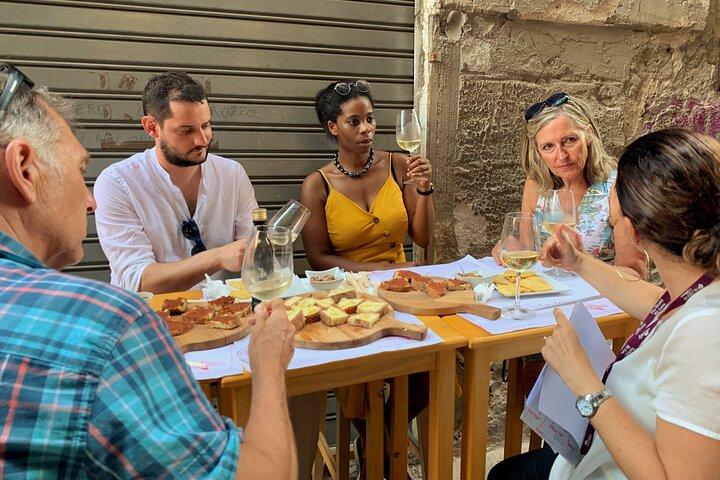 Palermo on a plate: Traditional Food & Wine tour (All-Inclusive)