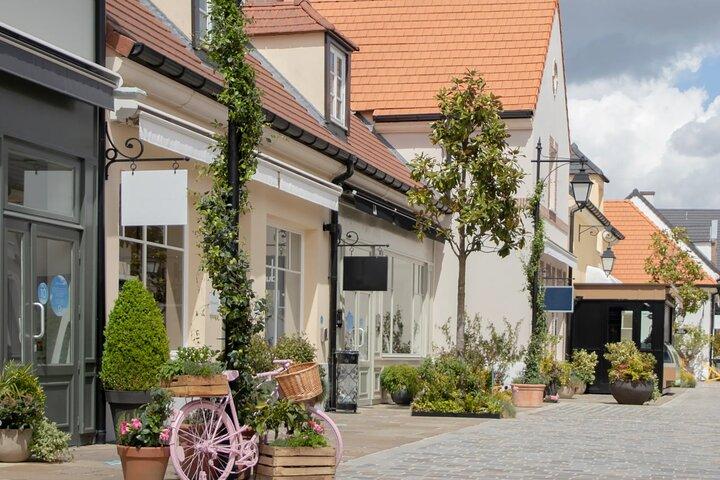Shopping day at La Vallée Village from Paris