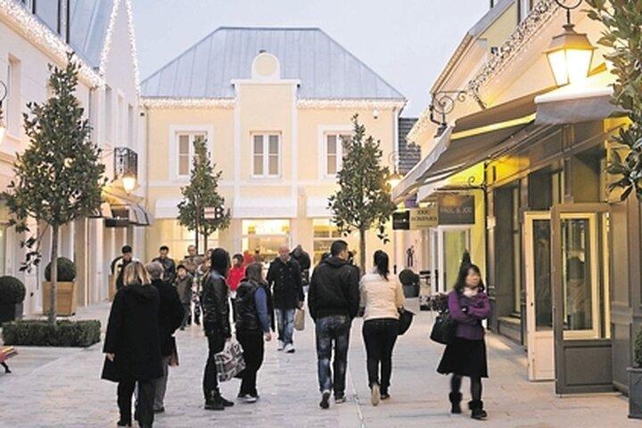Shopping day at La Vallée Village from Paris