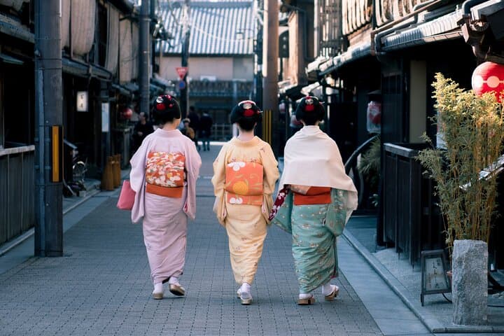 Kyoto Uncovered: One Full-Day Private Experience for First-Timers