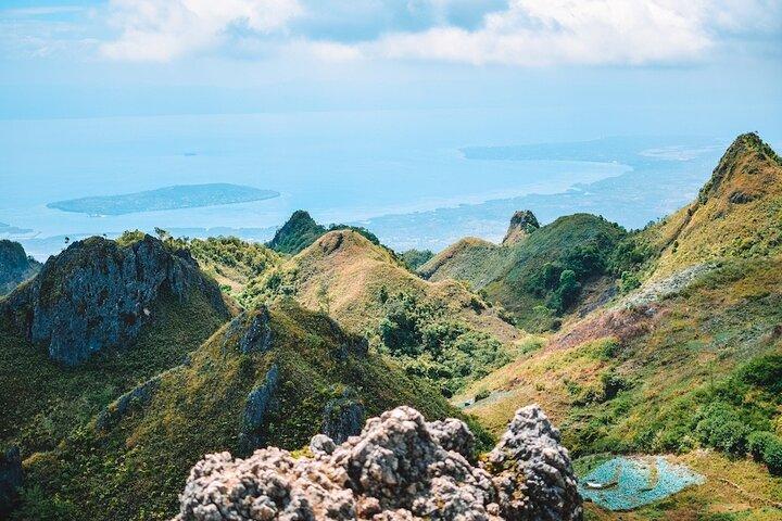 Cebu: Osmeña Peak and Kawasan Falls Canyoneering Private Tour