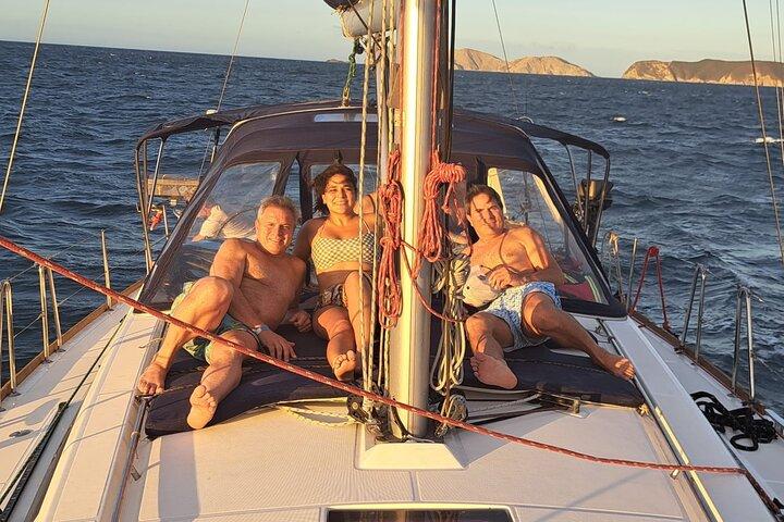 Trip (half day) in a Private Sailing Boat in the Tayrona Park