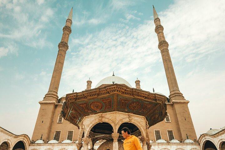 Cairo day tour to Egyptian Museum, Citadel and Khan Khalili Bazaar
