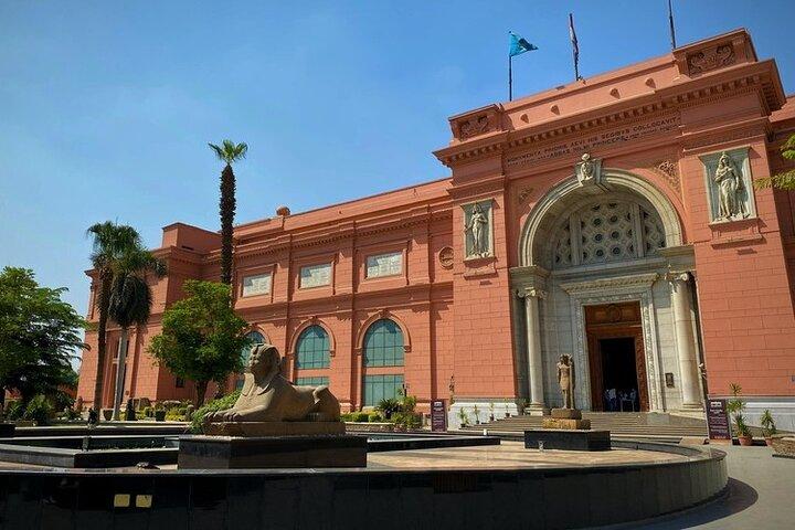 Cairo day tour to Egyptian Museum, Citadel and Khan Khalili Bazaar