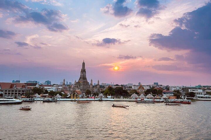 Private Bangkok Romantic Evening Tour by TukTuk