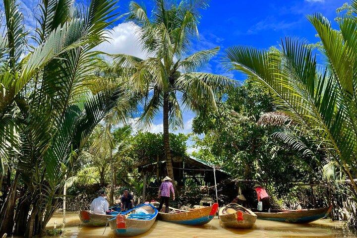 Full-Day Tour in Mekong Delta with Pick Up in Central District 1
