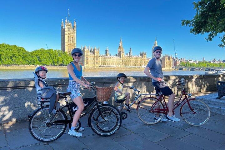Private Family Bike Tour of London, fun for all ages!