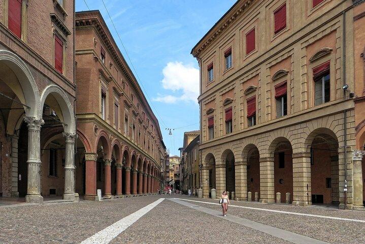 Private Direct Transfer From Milan to Bologna