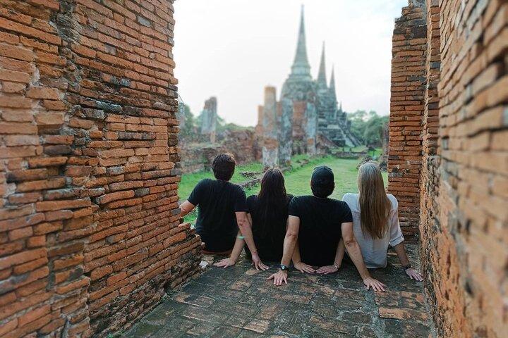 PRIVATE Ayutthaya + SUNSET Boat Tour + Light up The NIGHT