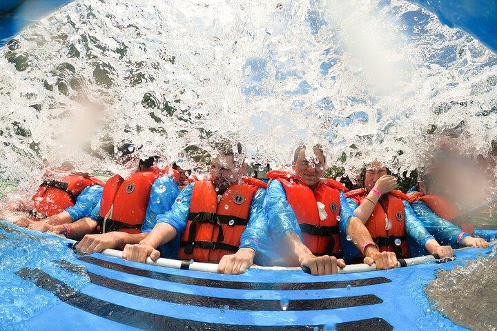 Niagara Falls Canada Open-Top (Wet) Jet Boat Tour