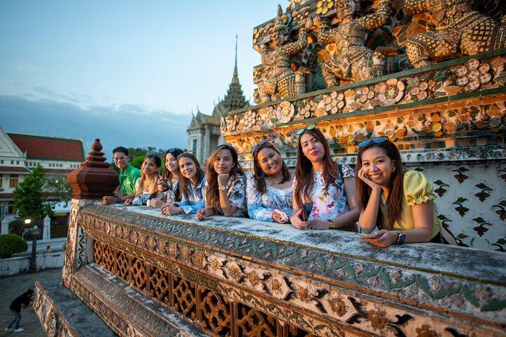 Bangkok Temple Walking Tour: Wat Pho Reclining Buddha & Wat Arun