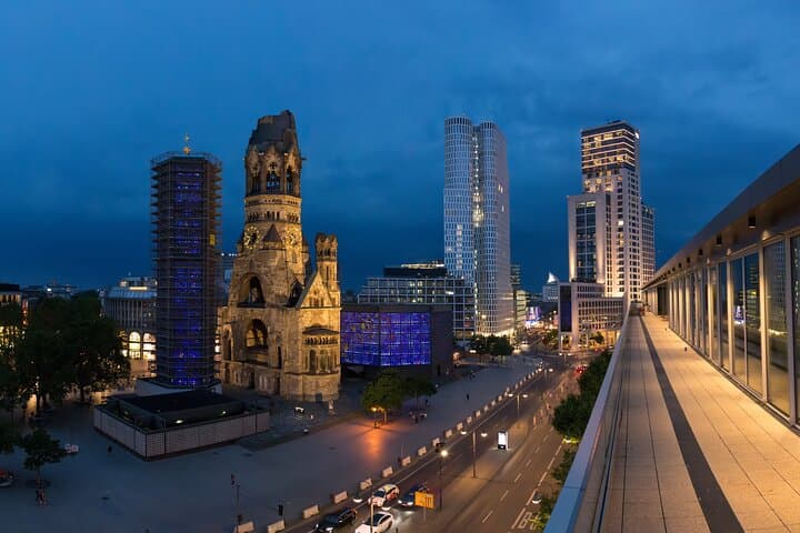 Berlin Christmas Markets and Sightseeing Private Tour