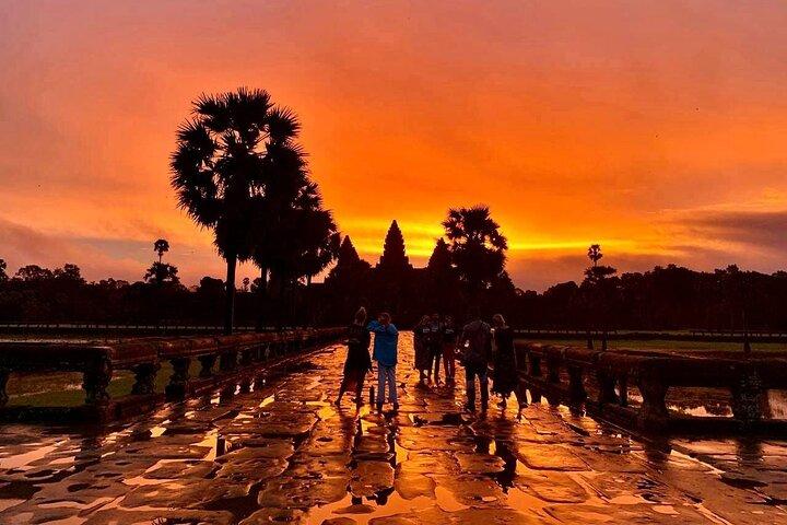 Private Guided Tours-Sunrise Angkor Wat, Ta Prohm, Bayon and more
