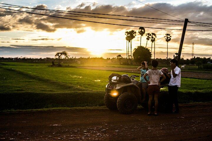 Private Guided Tours-Sunrise Angkor Wat, Ta Prohm, Bayon and more