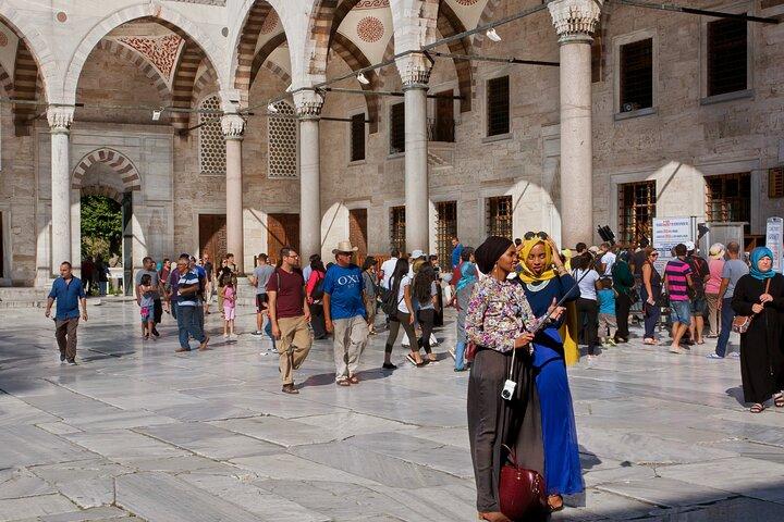 Istanbul: Old Town, Blue Mosque, Hippodrome & Hagia Sophia
