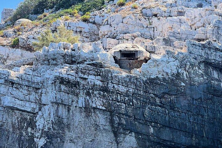 Vlore Speedboat Tour to Sazan Island & Haxhi Ali Cave