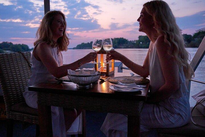Victoria Falls 4-Course Dinner Cruise Experience on Zambezi River
