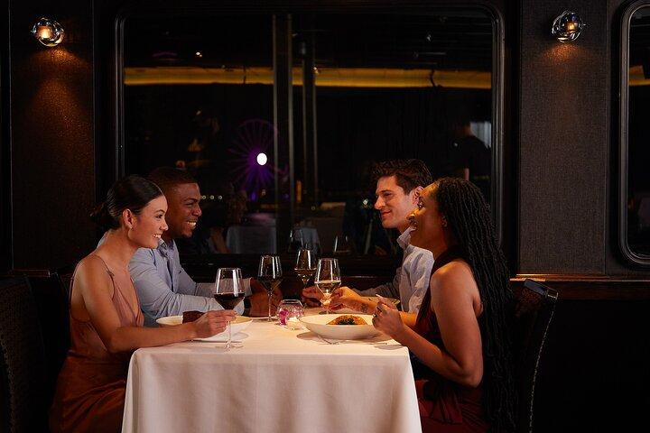 City Cruises Philadelphia: Signature Dinner Cruise with Buffet