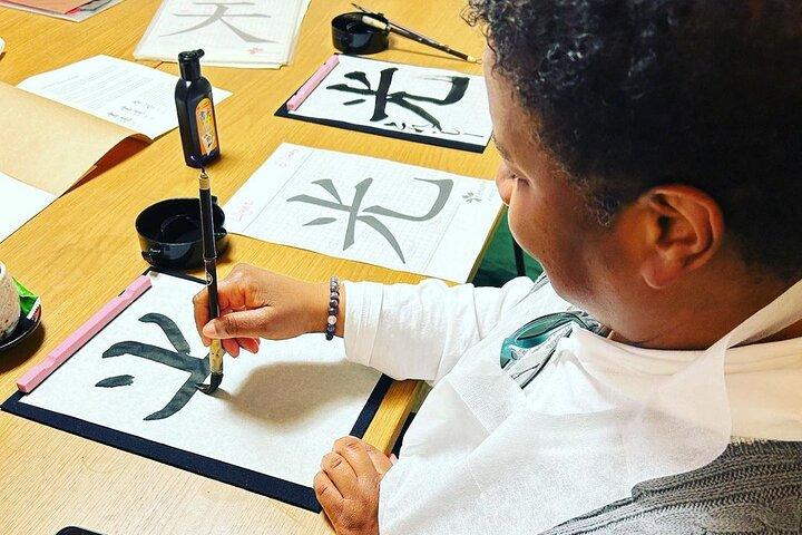 Private Japanese Calligraphy in Kyoto – Learn Shodō with a Master