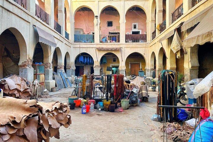 Souk Treasure Hunting Guided Tour In Marrakech : Hidden Crafts