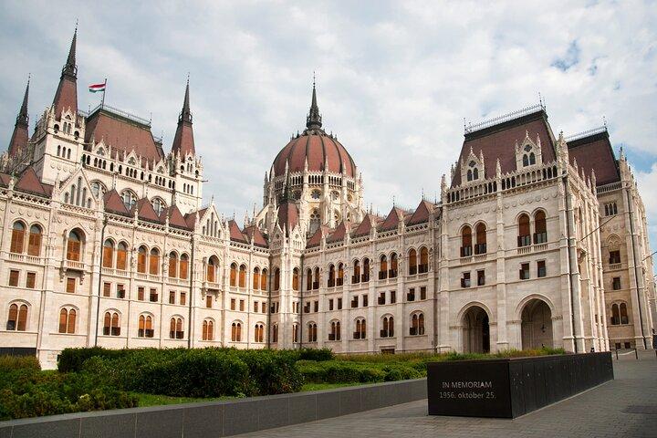 Classic Walk in Budapest