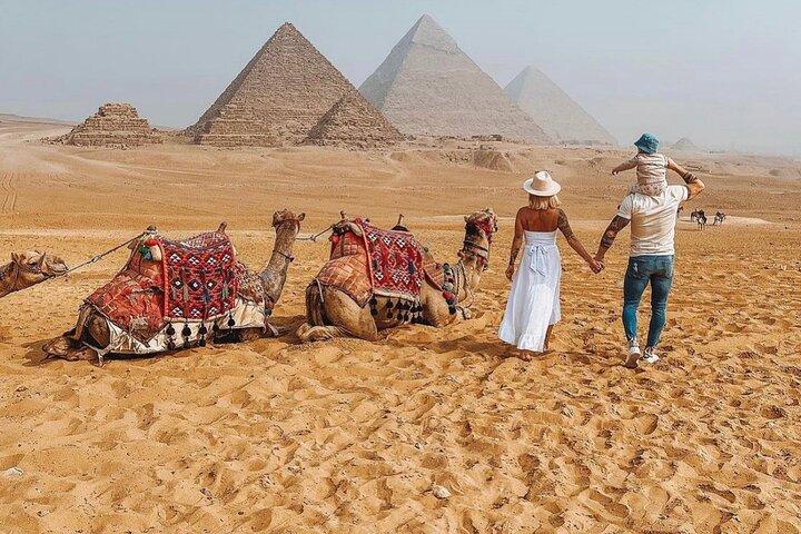 Private Day Tour to Giza Pyramids, Saqqara, and Memphis