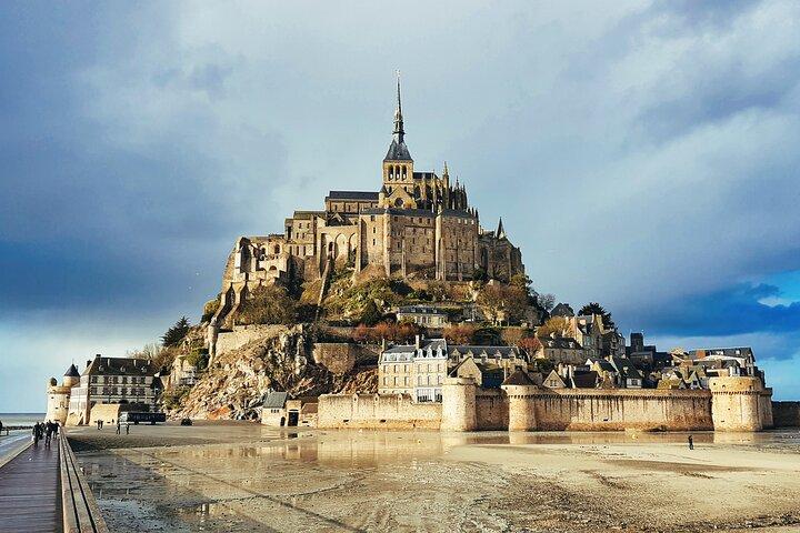 Private walking tour of Mont Saint Michel with a licensed guide
