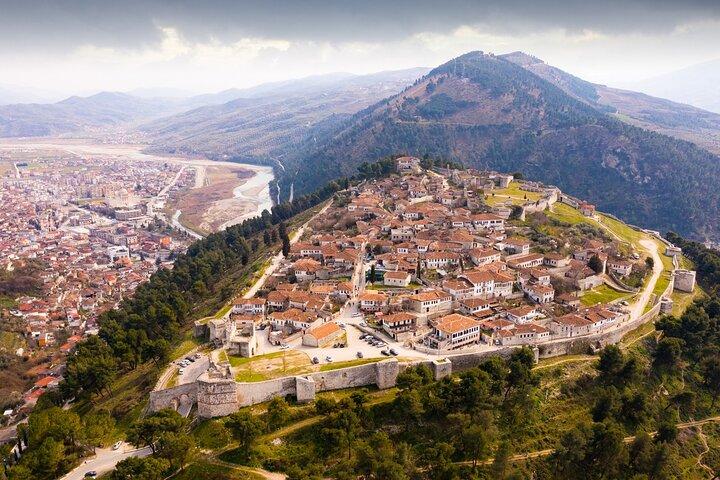 From Tirana: Berat UNESCO Full-Day Tour and Belshi Lake