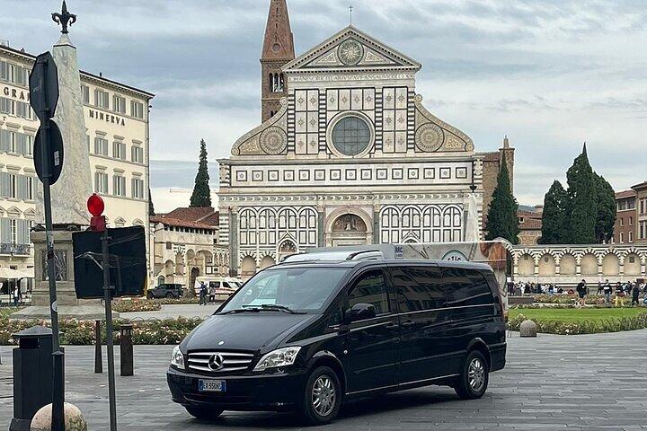 Full Day Car Tour of Pisa and Lucca from Florence