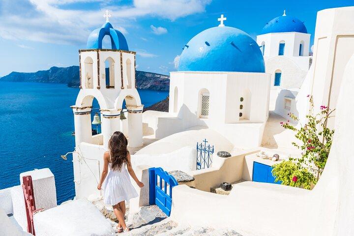 Explore Oia(IA) - Private Guided Tour