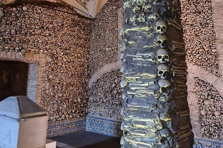 Évora, Private Tour with Wine Tasting and Lots of History