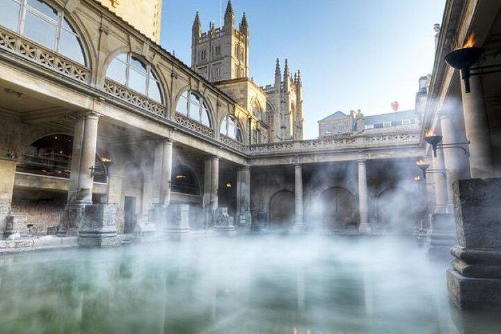 Stonehenge, Bath and Roman Baths Guided London Day Trips
