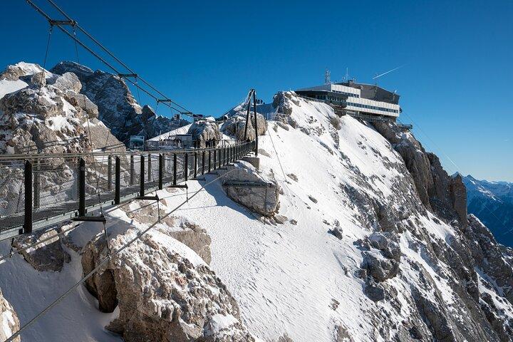Dachstein Glacier Day Tour: Suspension Bridge & Alps from Vienna