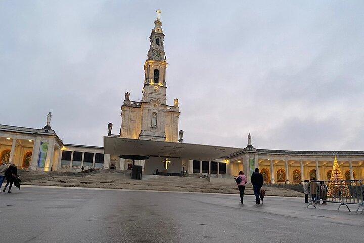 Private Tour from Lisbon to Fatima Nazare and Obidos