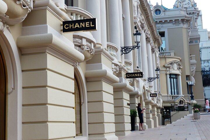Private Transfer From Milan To Monaco With a 2 Hour Stop in Genoa