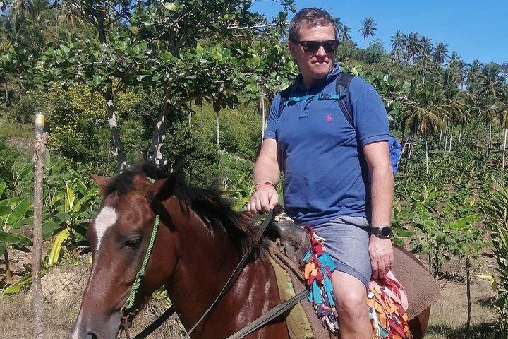 Short Excursion horseback riding tours on the beach and mountain
