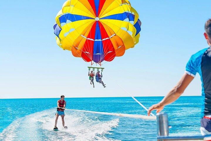 Parasailing Experience Dubai at Luxury Yachts