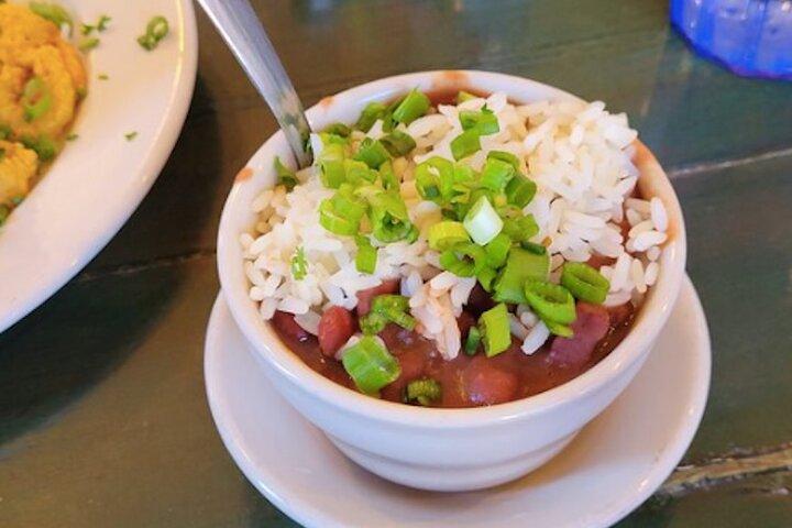 Food Tour of New Orleans Garden District: Group of Nine or Less