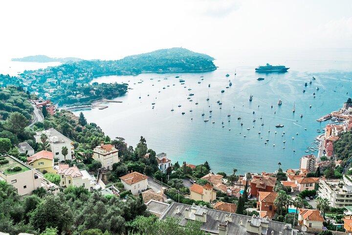 Private Transfer From Milan To Nice With a 2 Hour Stop in Genoa