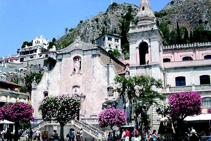 Mount Etna & Taormina Excursion in Sicily Departing from Malta