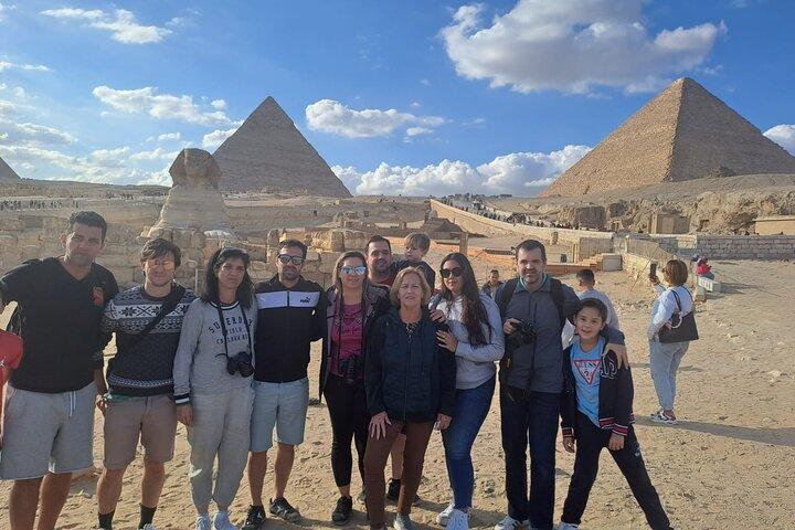 Full-Day Tour Giza Pyramids, Sphinx, Memphis, and Saqqara