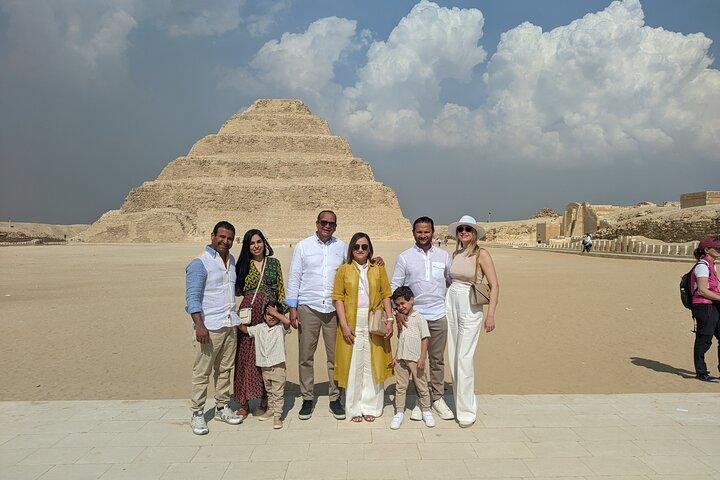 Full-Day Tour Giza Pyramids, Sphinx, Memphis, and Saqqara