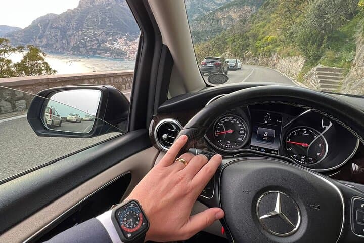 Private Luxury Arrival Transfer from Napoli to Amalfi Coast
