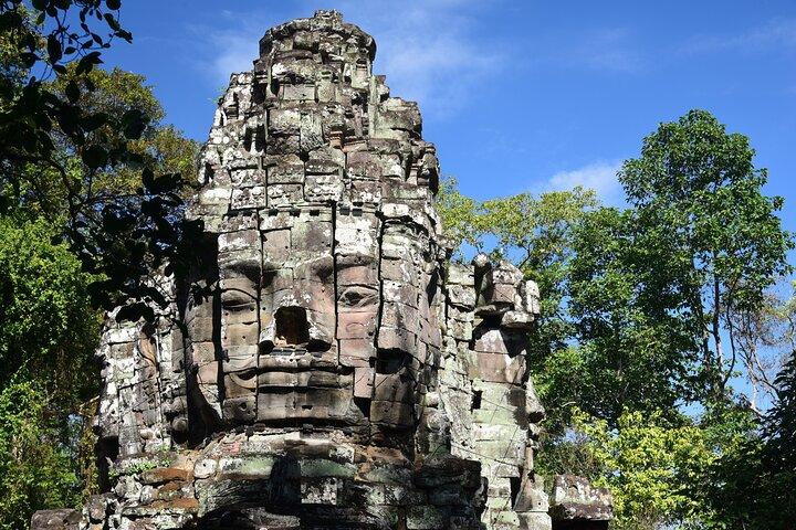 Full-Day Private Tour of Angkor Wat with Pick Up