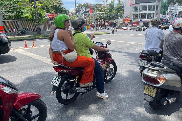 Good Morning Saigon Tour by Motorbike and Scooter